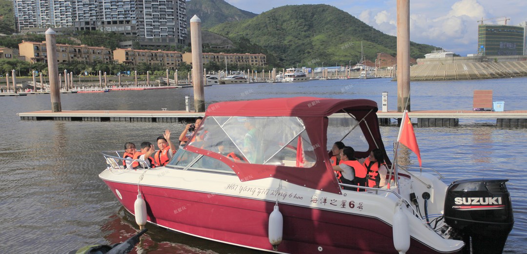 23英尺運(yùn)動(dòng)快艇