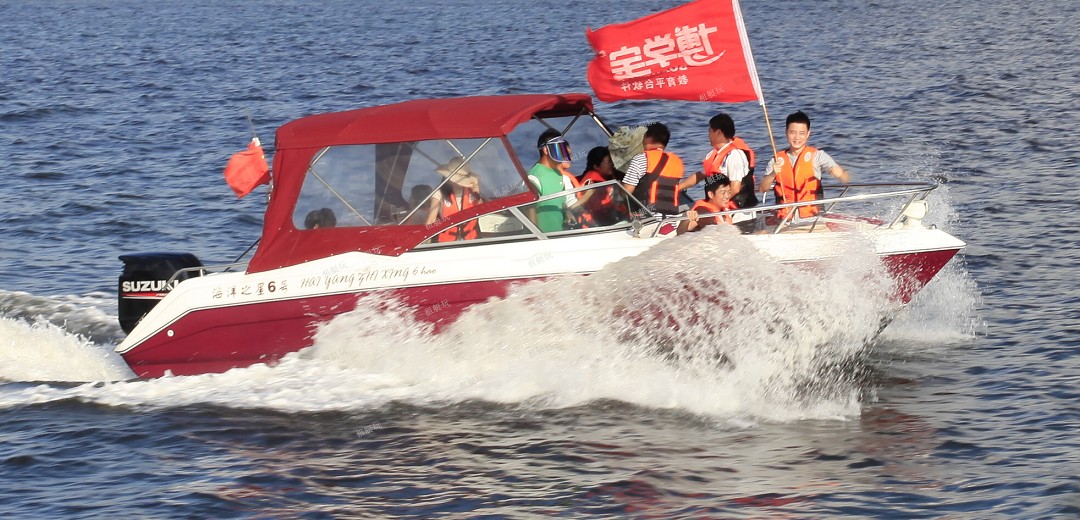 23英尺運(yùn)動(dòng)快艇