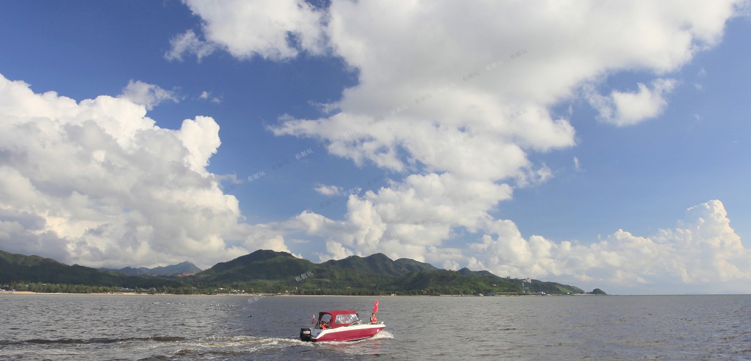 23英尺運(yùn)動(dòng)快艇