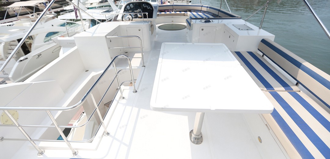 70英尺飛橋游艇 70英尺飛橋游艇